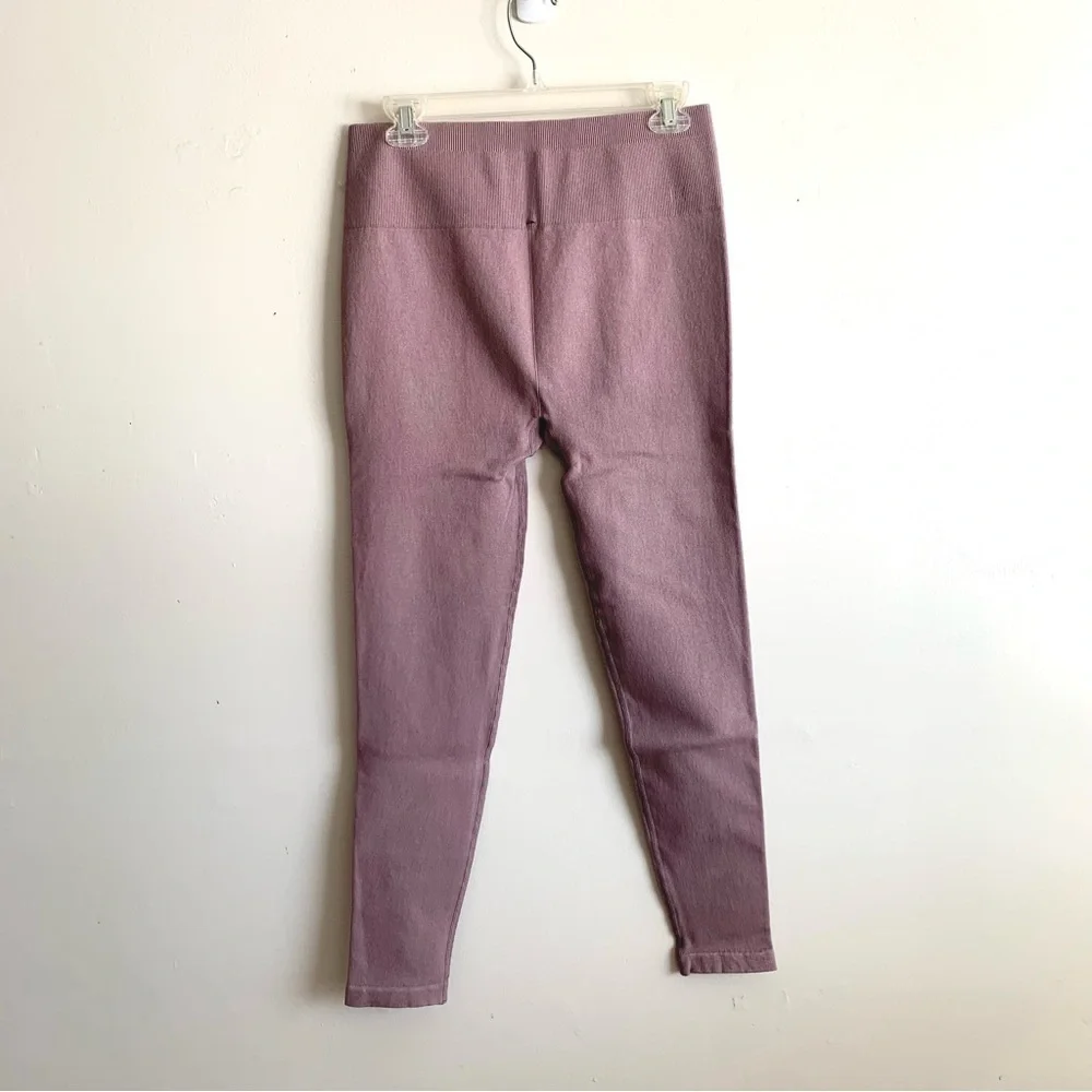 New Everlane The Seamless Legging in Dusty Lavender - Picture 5 of 9